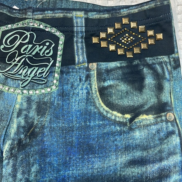 NWT Paris Angle Ripped Jean With Bedazzle Size Small - Picture 15 of 17